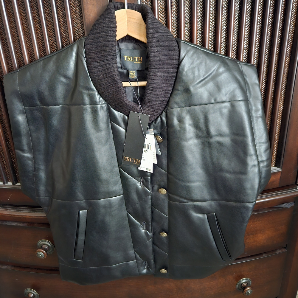 Truth Women's Black Leather Vest Xs Nwt